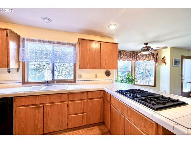 6780 Sw 153RD Ave, Beaverton, OR 97007