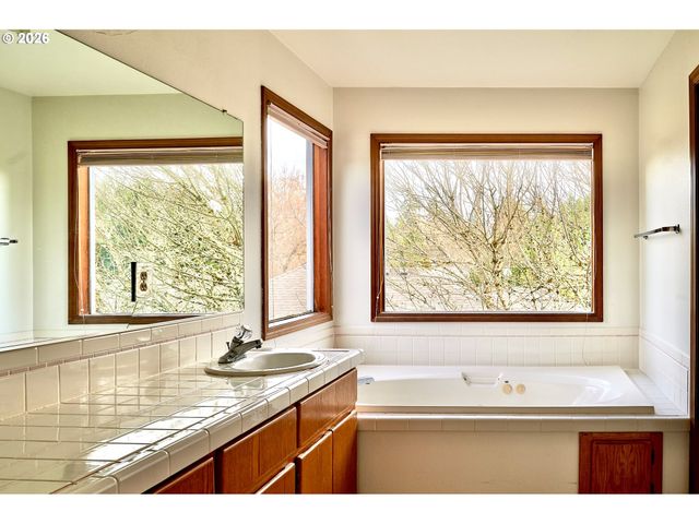 6780 Sw 153RD Ave, Beaverton, OR 97007