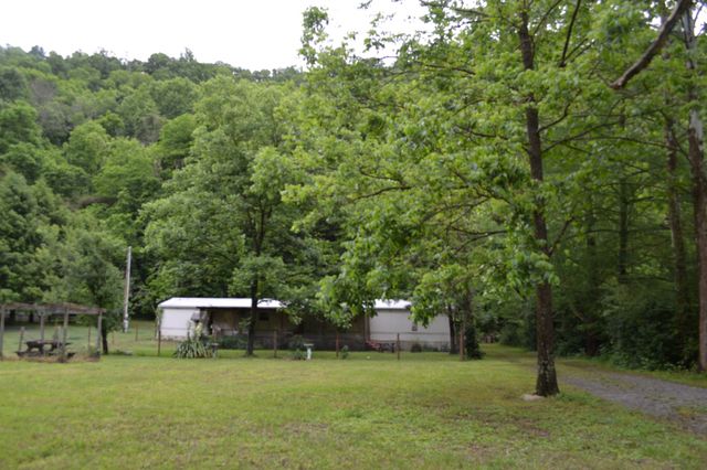 1557 Add Stafford Rd, Hilham, TN 38568