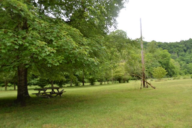 1557 Add Stafford Rd, Hilham, TN 38568