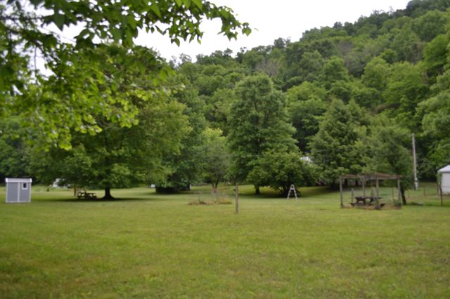 1557 Add Stafford Rd, Hilham, TN 38568