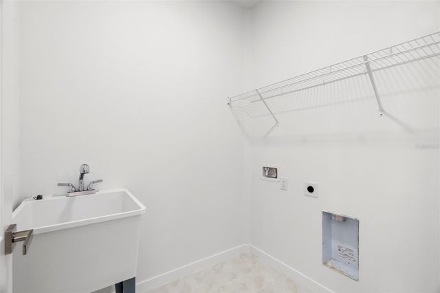 8522 N ASHLEY STREET, Tampa, FL 33604