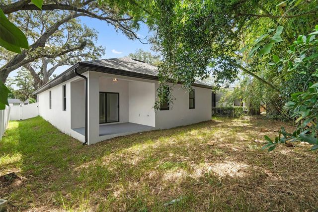 8522 N ASHLEY STREET, Tampa, FL 33604