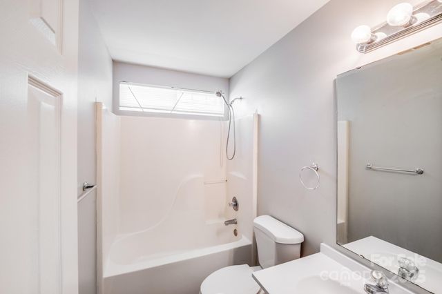 2928 Westwinds Court, Charlotte, NC 28214