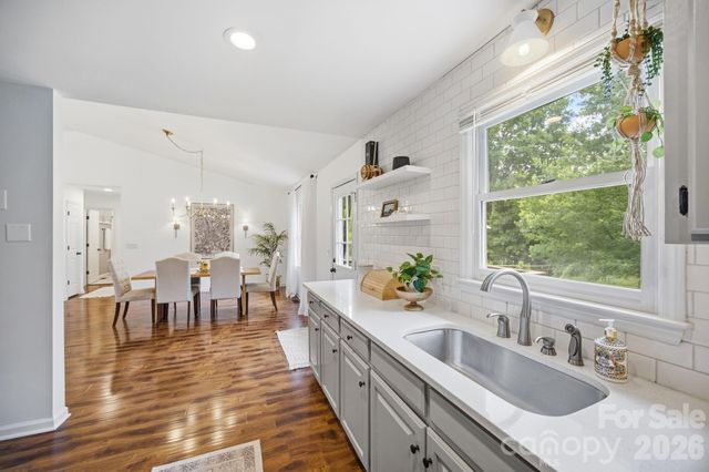 600 Gray Drive, Charlotte, NC 28213