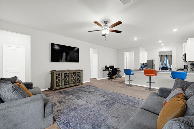 16125 Sugar Falls Drive, Conroe, TX 77303