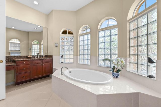 3111 Hamblin Way, Wellington, FL 33414