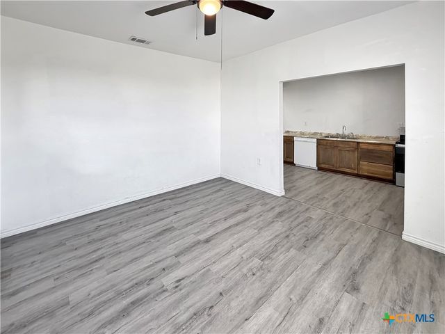 1113 W Downs Avenue, Temple, TX 76504