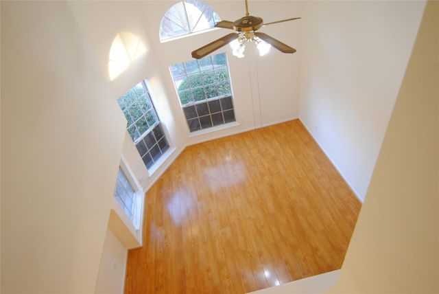 43 E Park West Drive, Houston, TX 77072