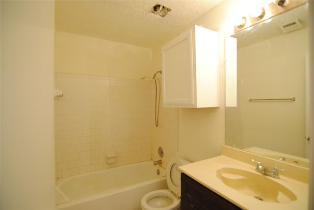 43 E Park West Drive, Houston, TX 77072