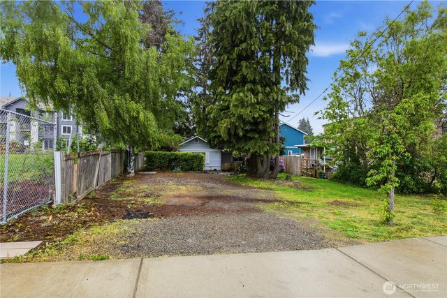 111 S 80th Street, Tacoma, WA 98408