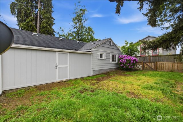 111 S 80th Street, Tacoma, WA 98408