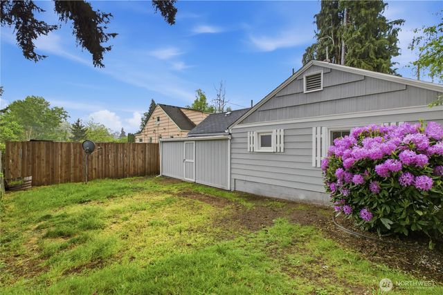 111 S 80th Street, Tacoma, WA 98408