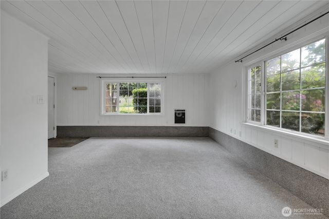 111 S 80th Street, Tacoma, WA 98408
