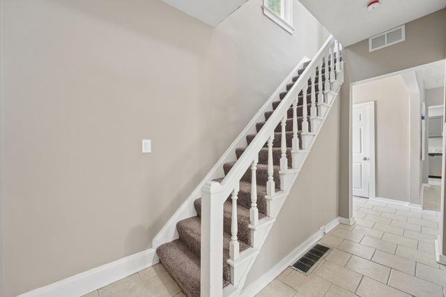 2328 Sheridan Avenue N, Minneapolis, MN 55411