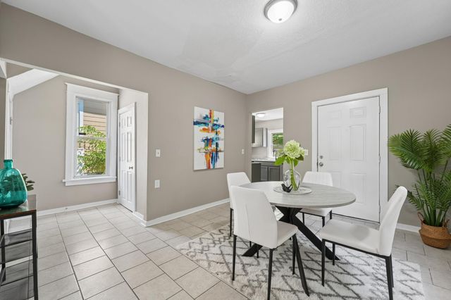2328 Sheridan Avenue N, Minneapolis, MN 55411
