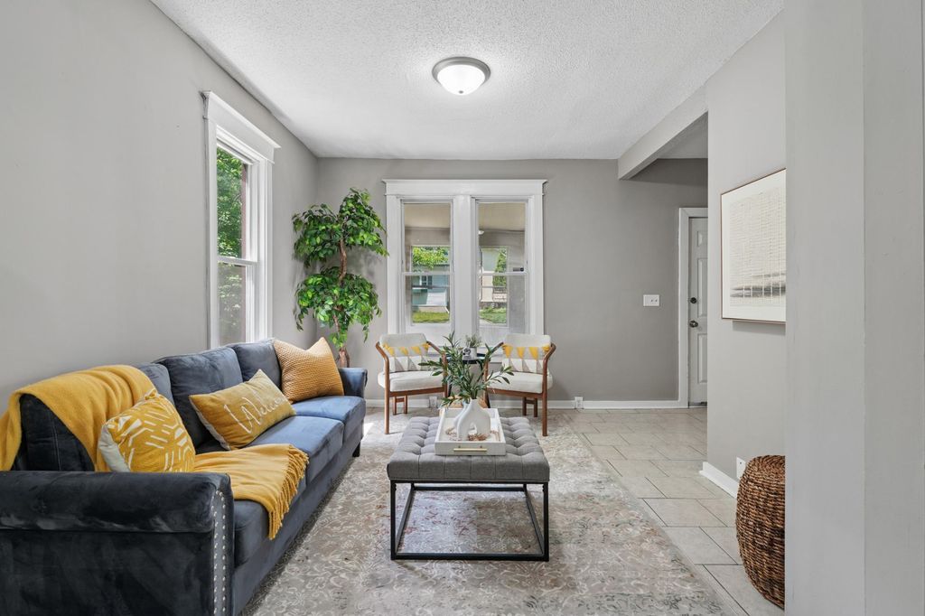 2328 Sheridan Avenue N, Minneapolis, MN 55411 — photo 3