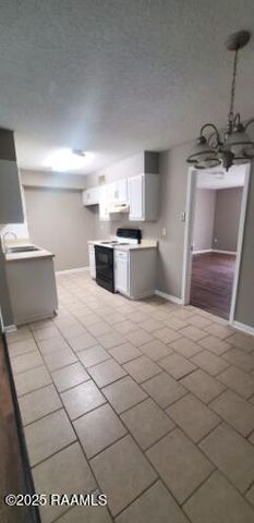 214 Rials Drive A, Lafayette, LA 70508