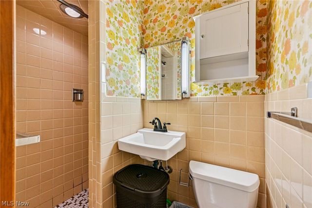 508 Clearbrook Drive, Akron, OH 44313