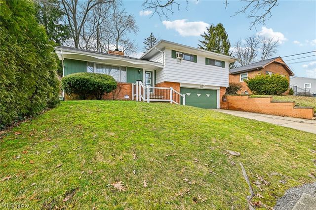 508 Clearbrook Drive, Akron, OH 44313