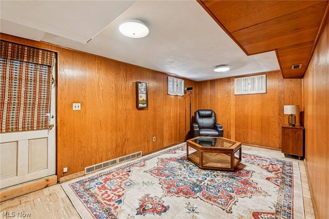 508 Clearbrook Drive, Akron, OH 44313