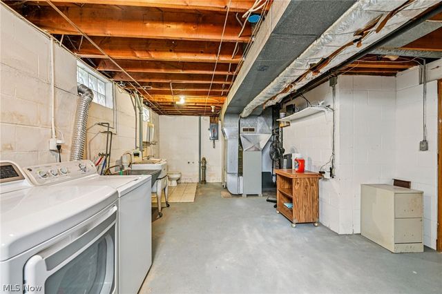 508 Clearbrook Drive, Akron, OH 44313