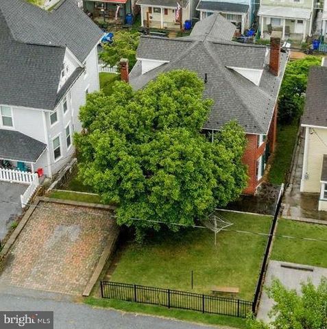 523 W POTOMAC ST, Brunswick, MD 21716