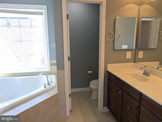 21882 BRICKSHIRE CIR, Ashburn, VA 20148
