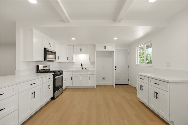 384 W 7th, Upland, CA 91786