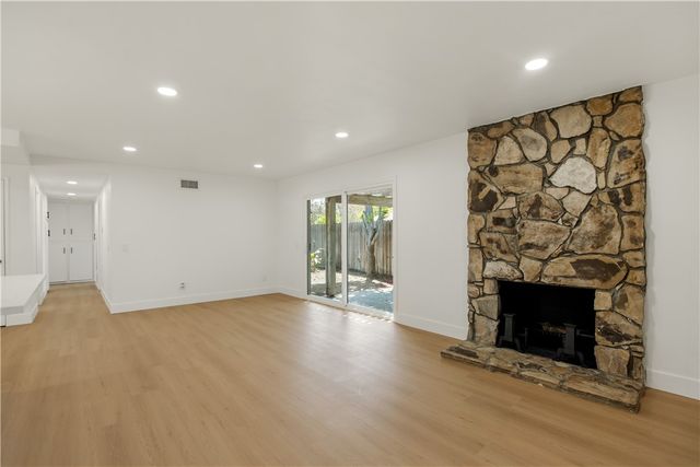 384 W 7th, Upland, CA 91786