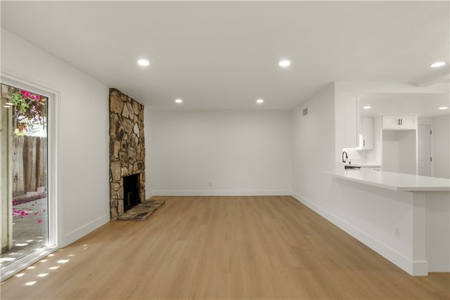 384 W 7th, Upland, CA 91786