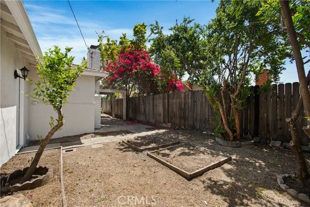 384 W 7th, Upland, CA 91786