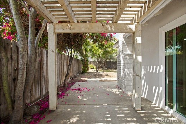 384 W 7th, Upland, CA 91786