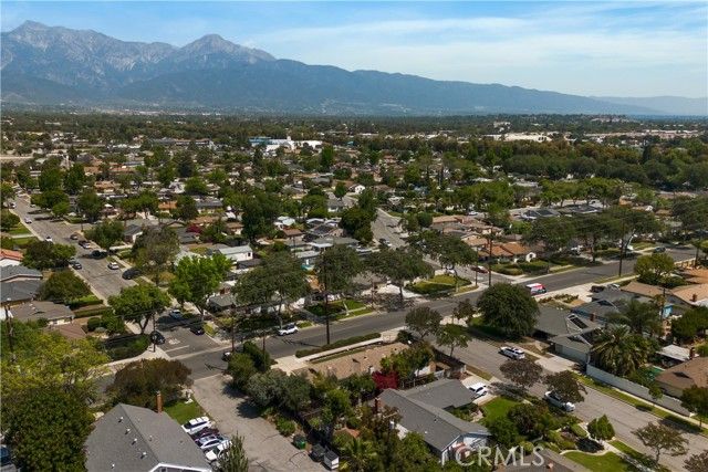 384 W 7th, Upland, CA 91786