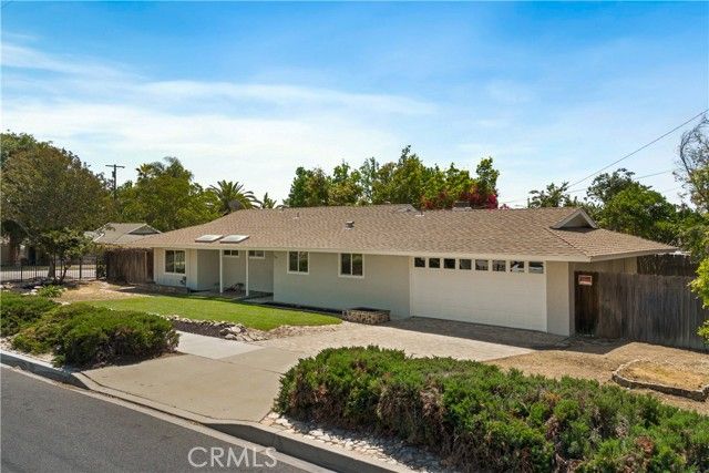 384 W 7th, Upland, CA 91786