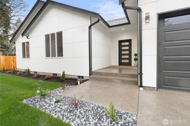 14701 11th Avenue Ct E, Tacoma, WA 98445