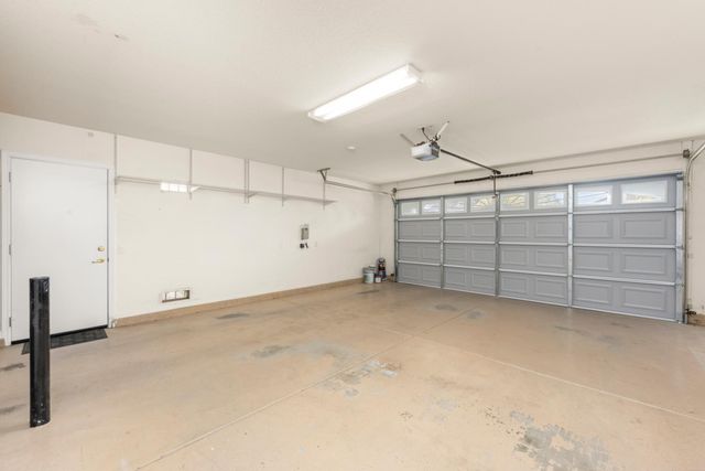 401 Barusch Ct, Roseville, CA 95747