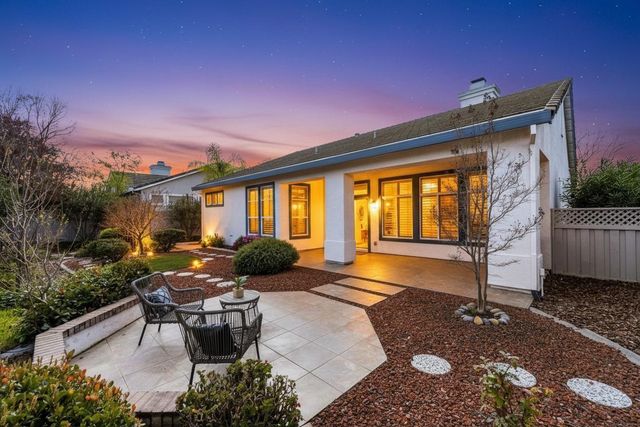 401 Barusch Ct, Roseville, CA 95747