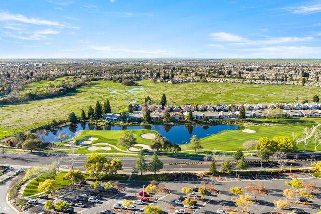 401 Barusch Ct, Roseville, CA 95747