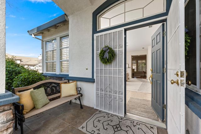 401 Barusch Ct, Roseville, CA 95747