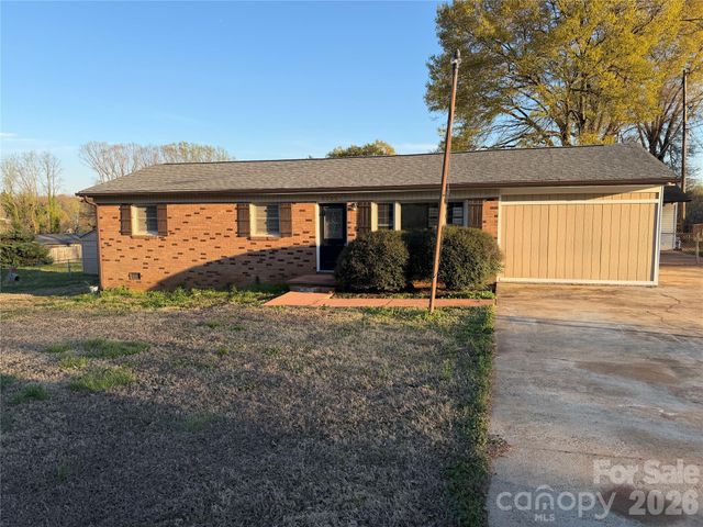 2205 Brookneal Drive, Gastonia, NC 28054