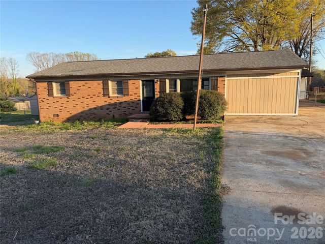 2205 Brookneal Drive, Gastonia, NC 28054