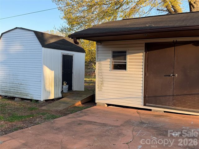 2205 Brookneal Drive, Gastonia, NC 28054