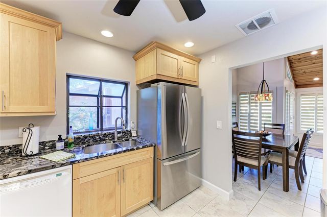 7921 4TH AVENUE W, Bradenton, FL 34209