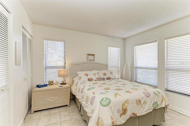 7921 4TH AVENUE W, Bradenton, FL 34209