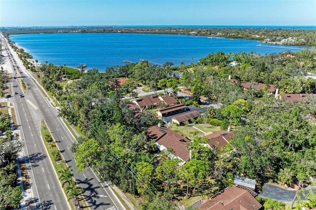 7921 4TH AVENUE W, Bradenton, FL 34209