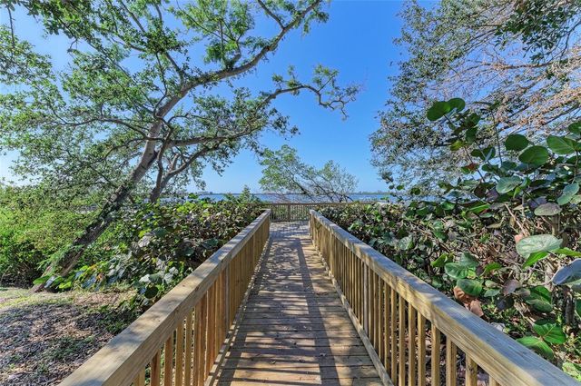 7921 4TH AVENUE W, Bradenton, FL 34209