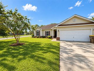 260 Red Oak Drive, Richmond Hill, GA 31324