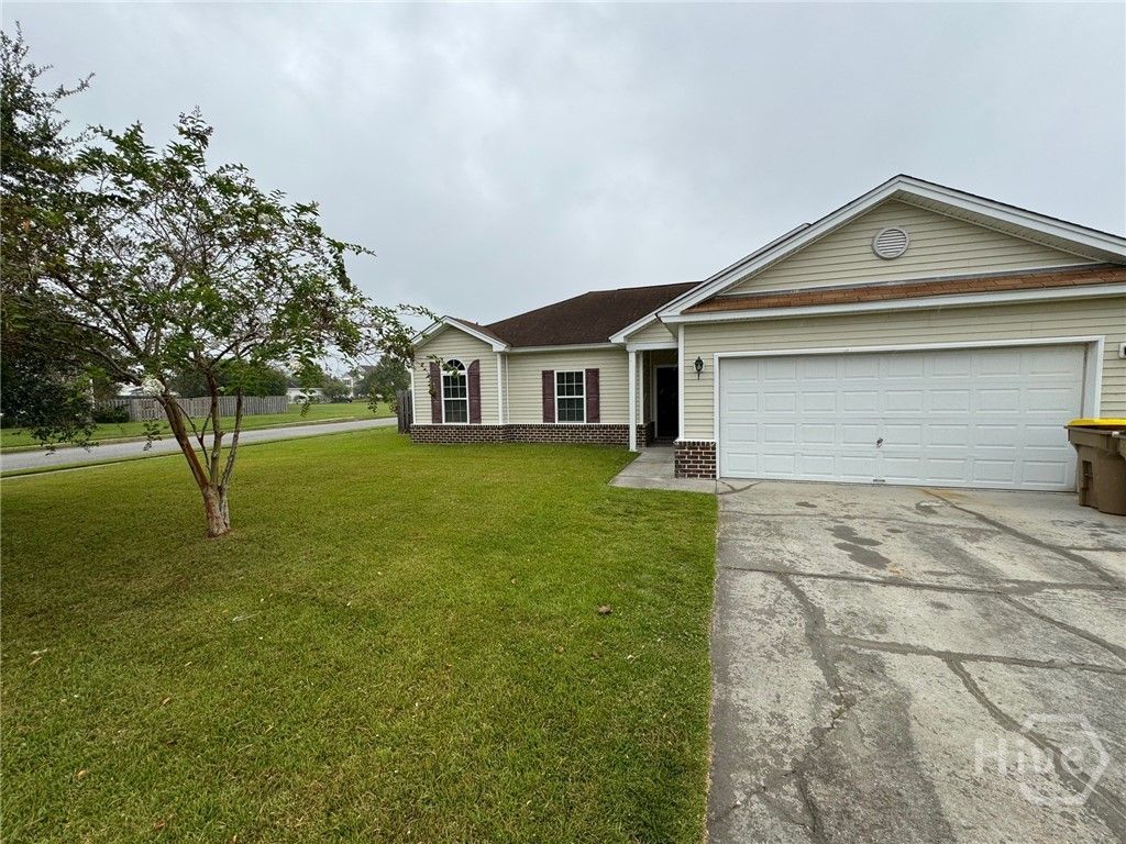 Image 1 of property listing at 260 Red Oak Drive, Richmond Hill, GA 31324