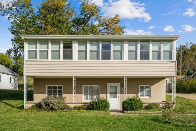 3600 Midway Dr, Cedar Rapids, IA 52405